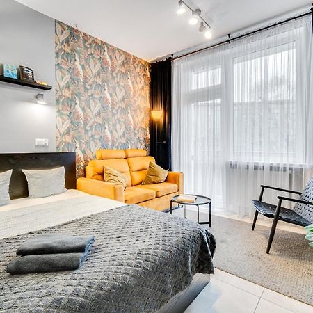 Papuga Apartment ~ 700M Main Square ~ Self Check-In 24H Вроцлав Экстерьер фото